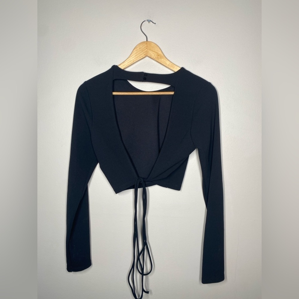 Black Open-Back Long Sleeve Crop Top with Tie Detail - Picture 8 of 11